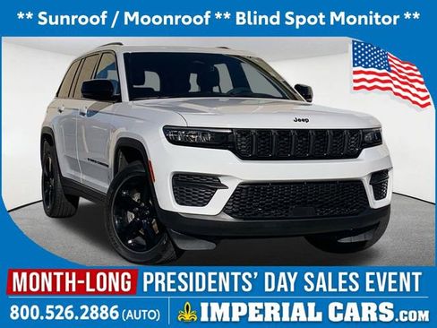 Used 2023 Jeep Grand Cherokee Altitude image 1