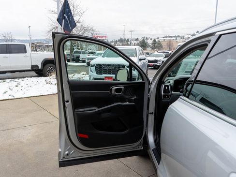 Certified 2023 Kia Sorento EX image 16