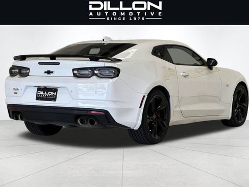 Used 2020 Chevrolet Camaro SS RWD image 4