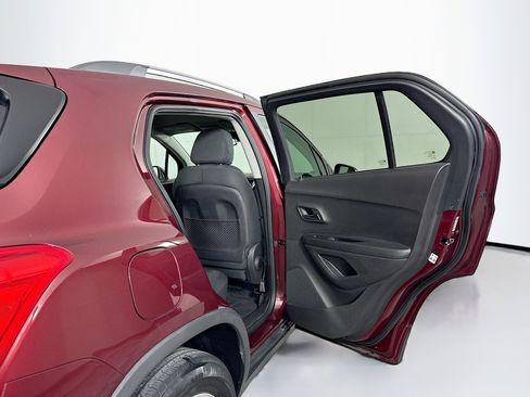 Used 2016 Chevrolet Trax LT image 27