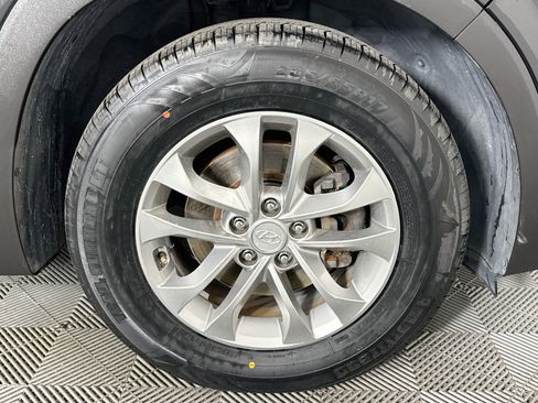 Used 2019 Hyundai Santa Fe SE AWD/4WD image 29