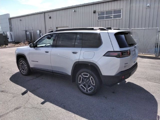 Used 2026 Jeep Cherokee Limited AWD/4WD image 7