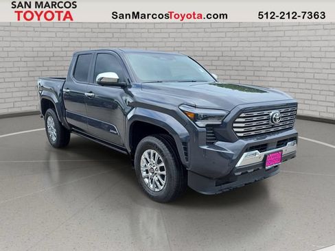 Used 2025 Toyota Tacoma Limited AWD/4WD image 3