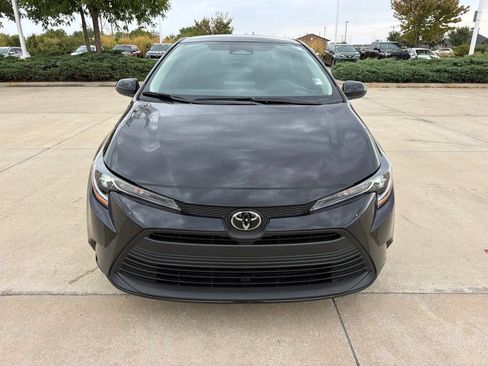 Used 2026 Toyota Corolla LE FWD image 2