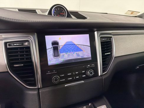 Used 2018 Porsche Macan S w/ Premium Package AWD/4WD image 18