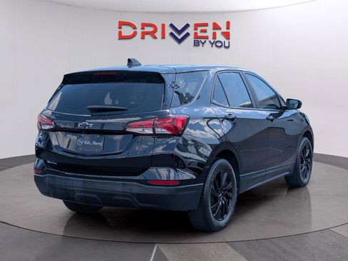 Used 2024 Chevrolet Equinox LS w/ Midnight Edition FWD image 5