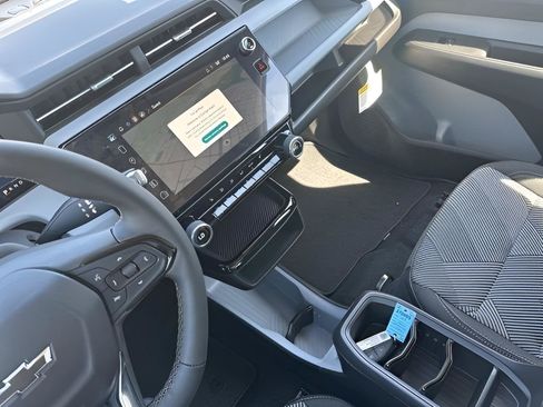 New 2027 Chevrolet Bolt LT w/ Comfort Package FWD image 24