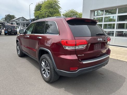 Used 2017 Jeep Grand Cherokee Limited w/ Luxury Group II AWD/4WD image 3