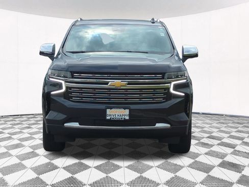 Used 2024 Chevrolet Suburban Premier w/ Premium Package AWD/4WD image 8