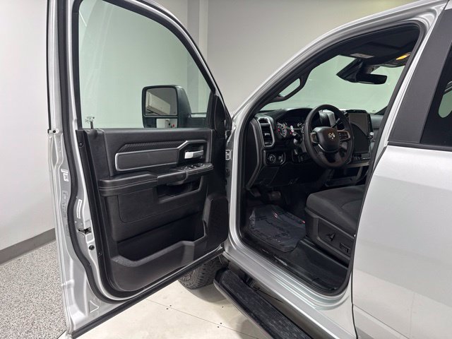 Used 2026 RAM 2500 Big Horn AWD/4WD image 8