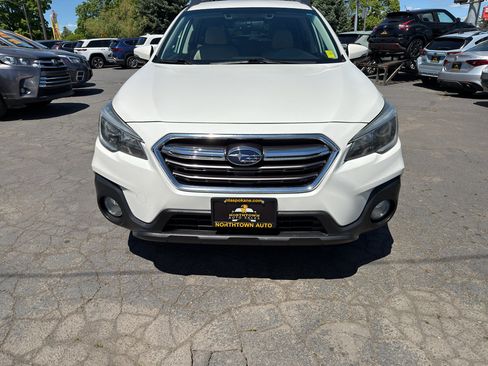Used 2018 Subaru Outback 2.5i Premium AWD/4WD image 12