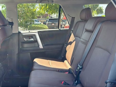 Certified 2022 Toyota 4Runner Limited AWD/4WD image 31