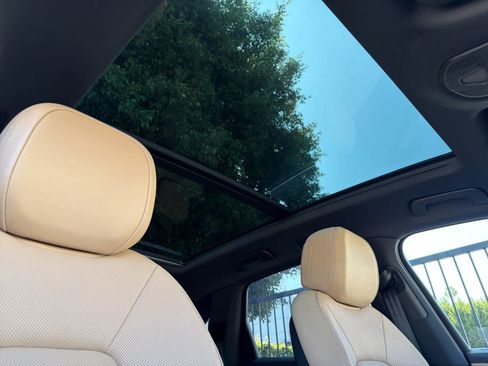 Certified 2026 Porsche Cayenne S AWD/4WD image 17