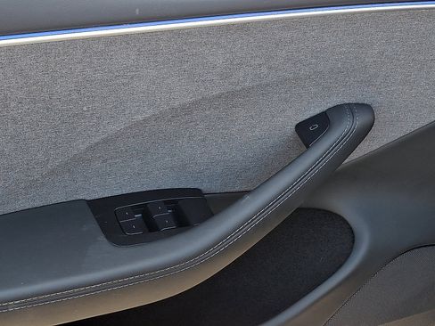 Used 2025 Tesla Model 3 Long Range image 12