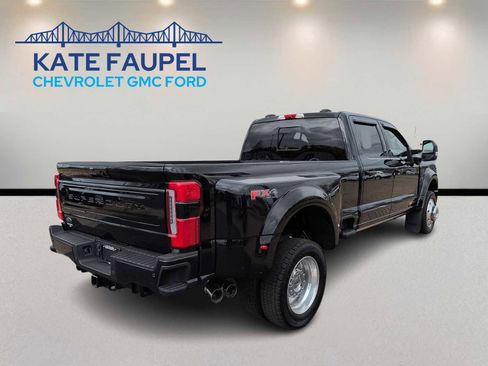 Certified 2025 Ford F450 Platinum w/ FX4 Off-Road Package AWD/4WD image 7