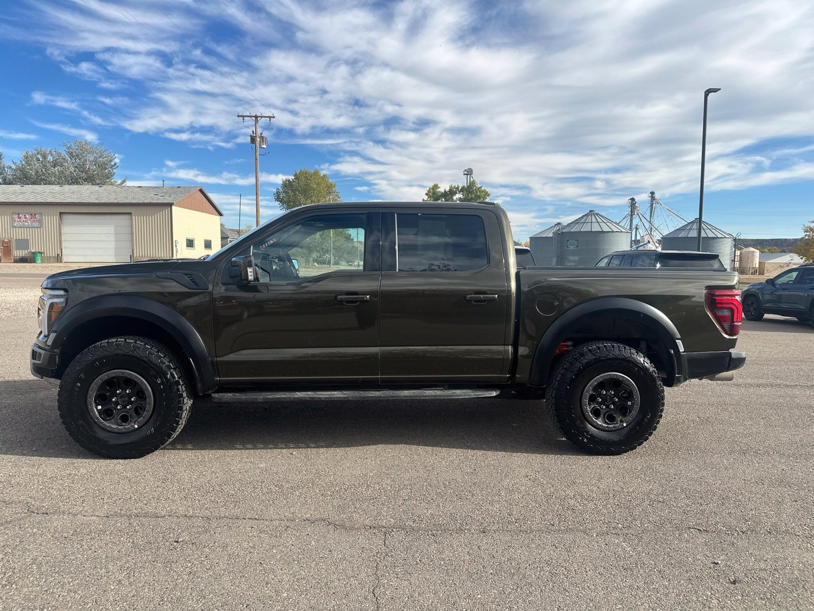 Used 2025 Ford F150 Raptor AWD/4WD image 5