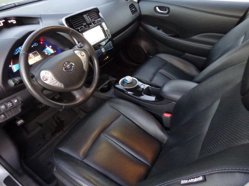 Used 2017 Nissan Leaf SL w/ Protection Package image 33