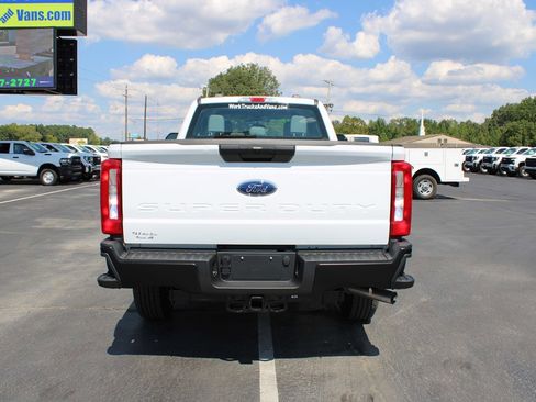 Used 2025 Ford F250 XLT image 10
