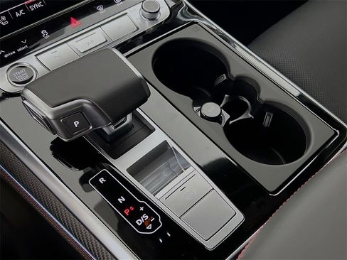 New 2026 Audi Q8 Prestige image 16