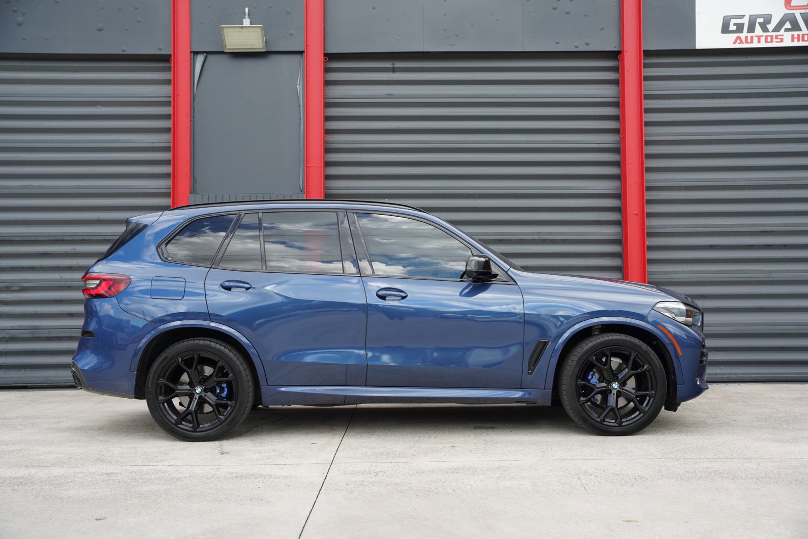 Used 2022 BMW X5 sDrive40i w/ M Sport Package RWD image 13