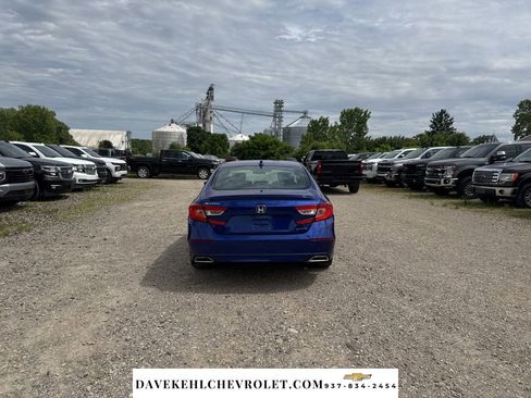 Used 2018 Honda Accord Sport image 5