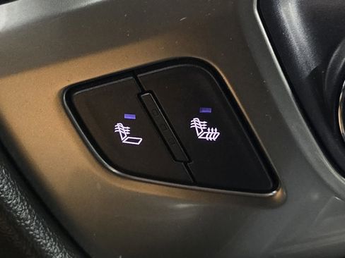 Used 2016 Chevrolet Silverado 1500 LTZ Z71 image 8