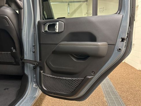 New 2026 Jeep Gladiator Sport image 15