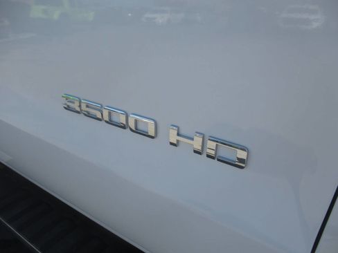 Used 2019 Chevrolet Silverado 3500 W/T AWD/4WD image 7