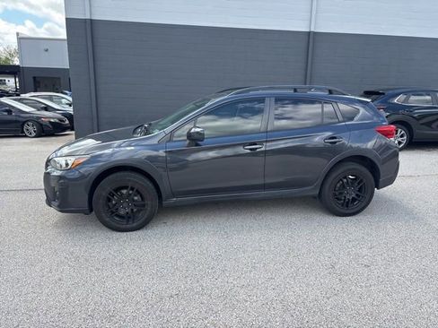 Used 2019 Subaru Crosstrek 2.0i Premium w/ Moonroof Package AWD/4WD image 4