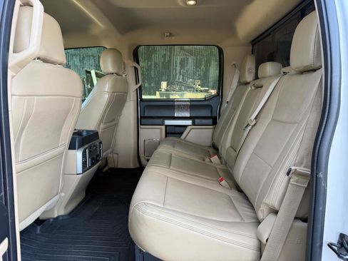Used 2018 Ford F250 Lariat w/ Lariat Value Package AWD/4WD image 24