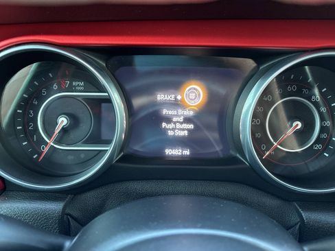 Used 2018 Jeep Wrangler Unlimited Rubicon AWD/4WD image 24