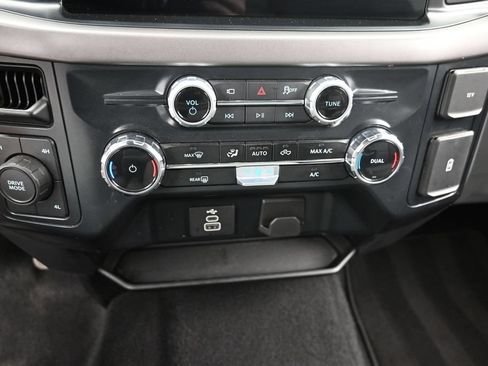 Used 2025 Ford F150 XLT w/ Equipment Group 301A Standard AWD/4WD image 20