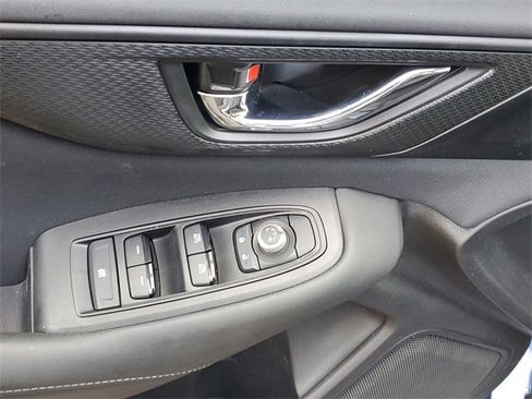 Used 2022 Subaru Outback Premium image 17