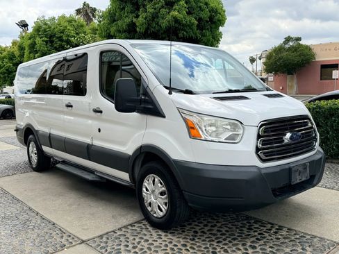 Used 2016 Ford Transit 350 XLT image 3