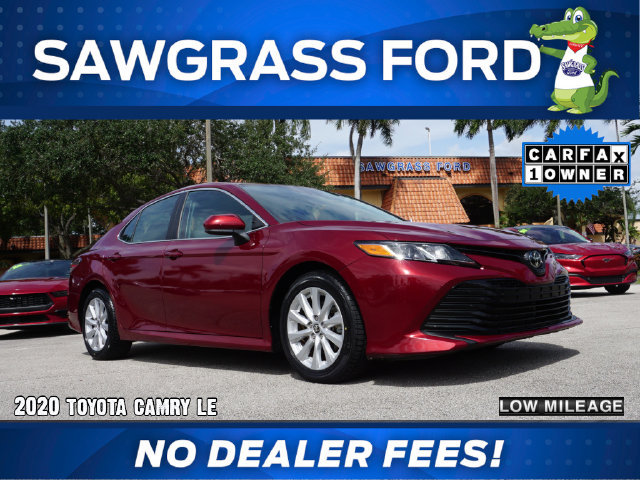 Used 2020 Toyota Camry LE FWD image 1