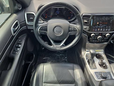 Used 2019 Jeep Grand Cherokee Limited AWD/4WD image 11