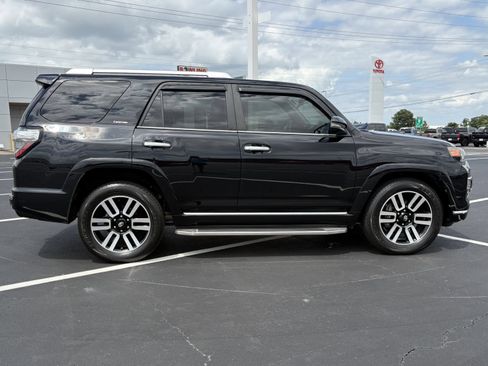 Used 2018 Toyota 4Runner Limited RWD image 4