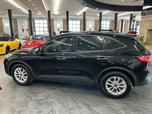 Used 2022 Ford Escape S image 8