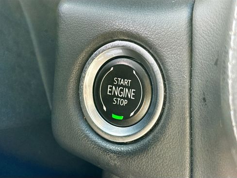 Used 2021 Chevrolet Tahoe Z71 w/ Z71 Signature Package image 39