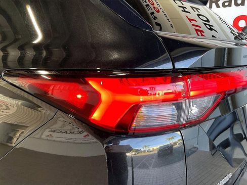 Used 2024 Mitsubishi Outlander SEL image 19