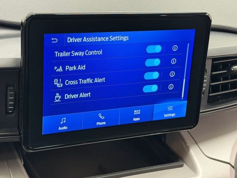 Used 2024 Ford Explorer XLT w/ Class IV Trailer Tow Package image 30