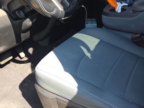 Used 2017 RAM 1500 Express image 5