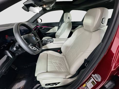 Used 2025 BMW i5 eDrive40i w/ M Sport Package RWD image 5
