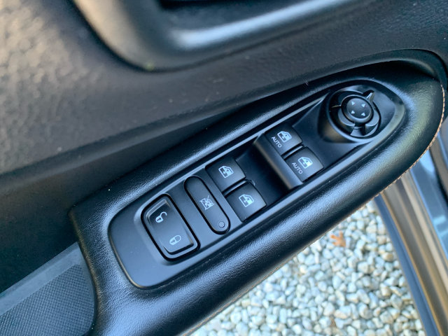 Used 2017 Jeep Compass Limited AWD/4WD image 23
