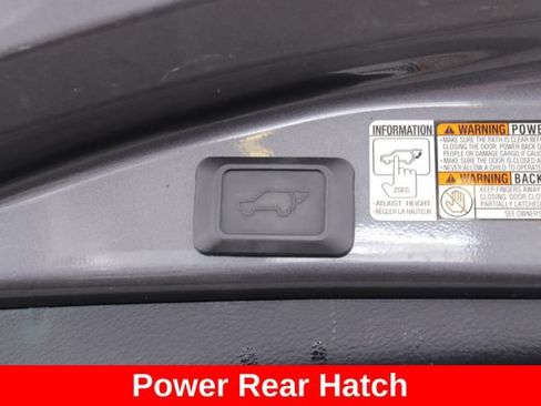 Used 2016 Toyota RAV4 XLE AWD/4WD image 25