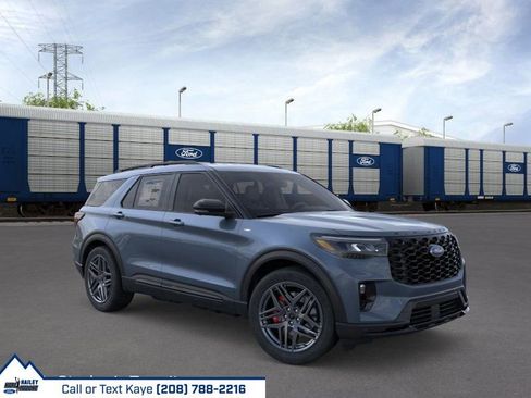 New 2026 Ford Explorer ST-Line w/ ST-Line Street Pack image 30