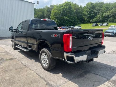 Used 2025 Ford F250 XLT AWD/4WD image 8