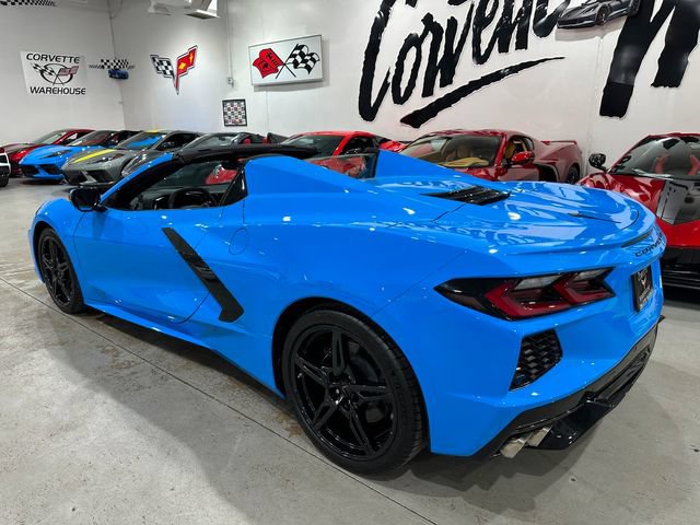 Used 2025 Chevrolet Corvette Stingray Convertible w/ 1LT RWD image 32