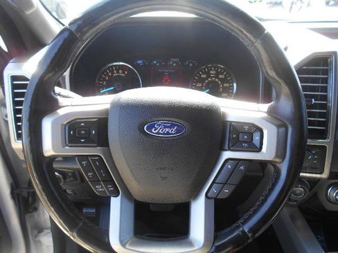 Certified 2017 Ford F150 Platinum w/ Equipment Group 701A Luxury AWD/4WD image 4