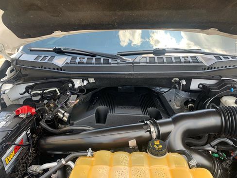 Used 2018 Ford F150 Limited w/ Trailer Tow Package AWD/4WD image 9